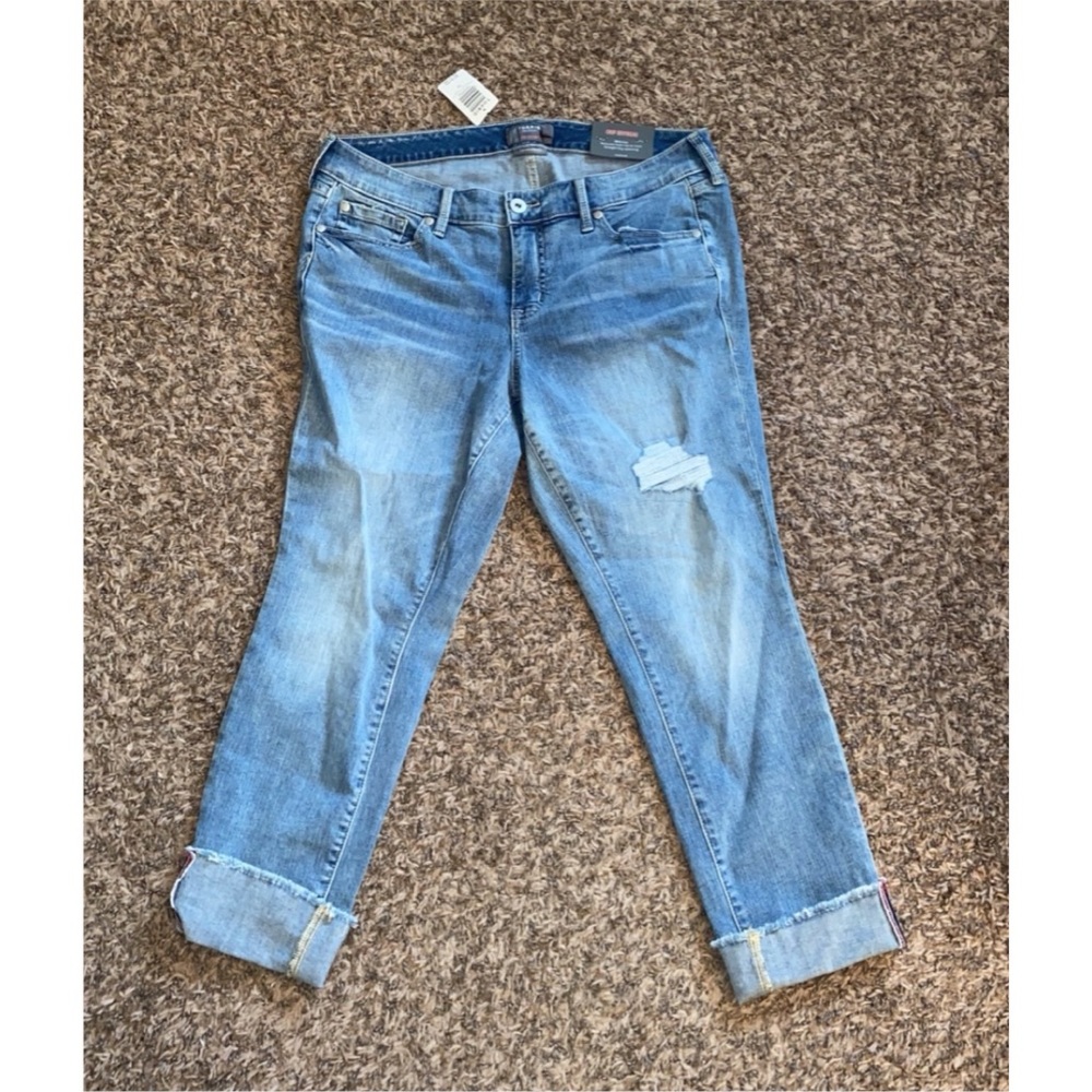 Torrid Size 12 Crop Boyfriend Denim Jean